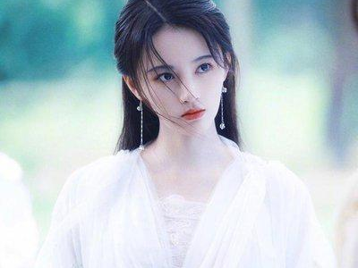 鞠婧祎 谁说演员不能看镜头