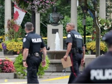 “悉尼枪击事件：枪手身份揭晓，案情再掀波澜”