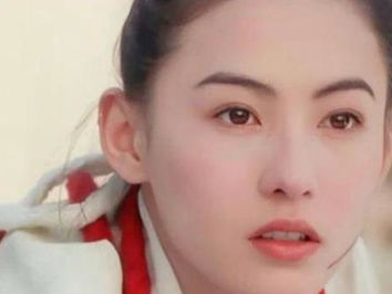 张柏芝与陌生人三句对话后惊现颤抖，神秘原因引关注